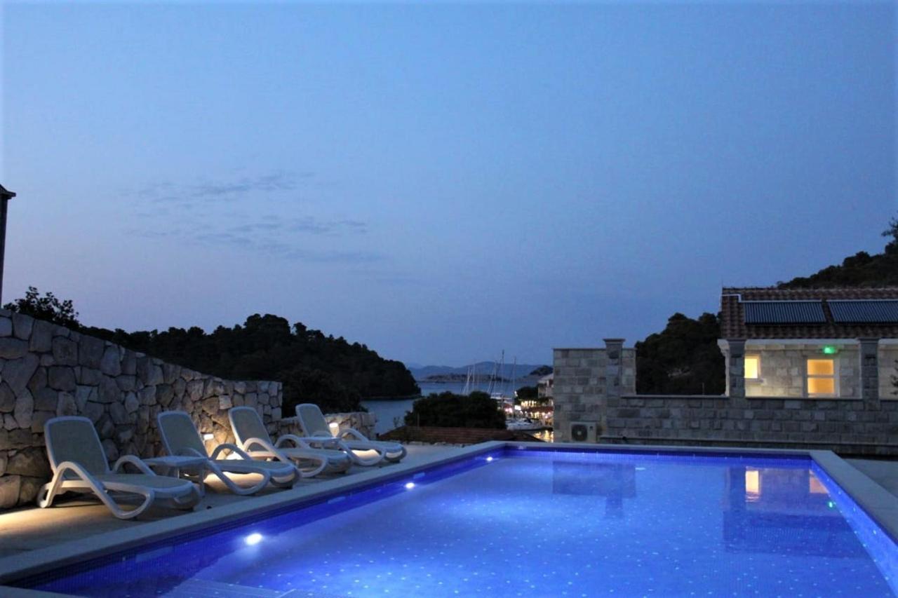 Corallium Lux Apartment *